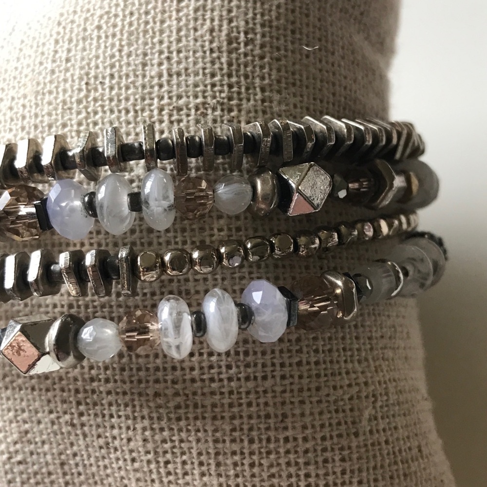 STELLA & DOT KEELY BRACELET
RETAIL $59 - Picture 3 of 8
